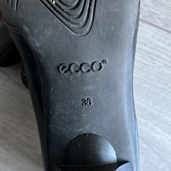 Ecco - Ladies shoes - Picture 2 of 9